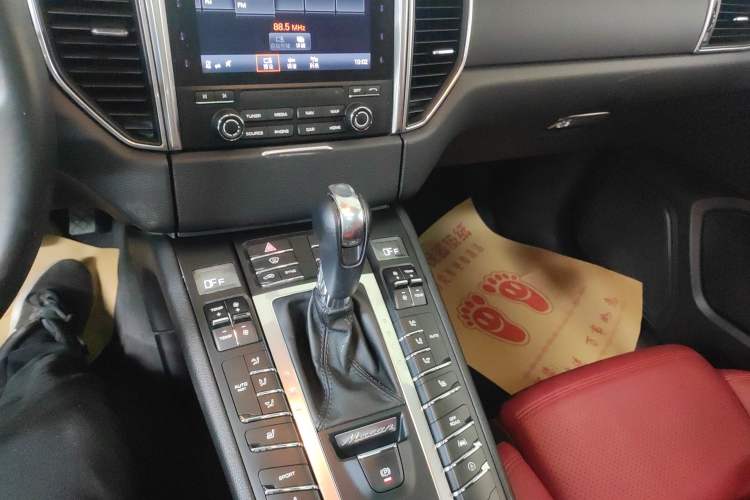 Used Porsche Macan 2017 Macan 2.0T
