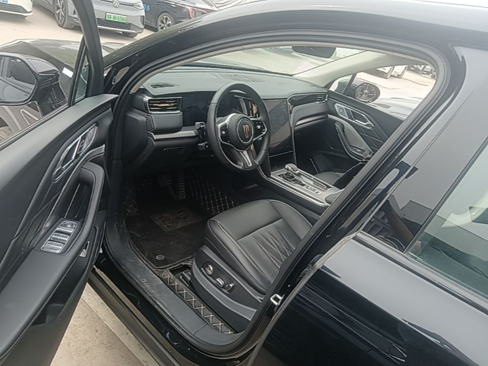 Hongqi HS7 PHEV 2024 2.0T PHEV Four-Wheel Drive Flagship Edition 6 Seats — снимка 18