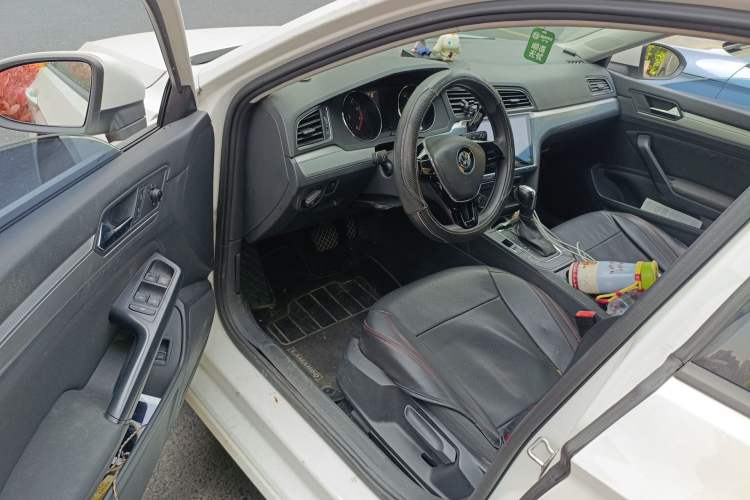 Used Volkswagen Lamando 2018 230TSI DSG Fashion Edition
