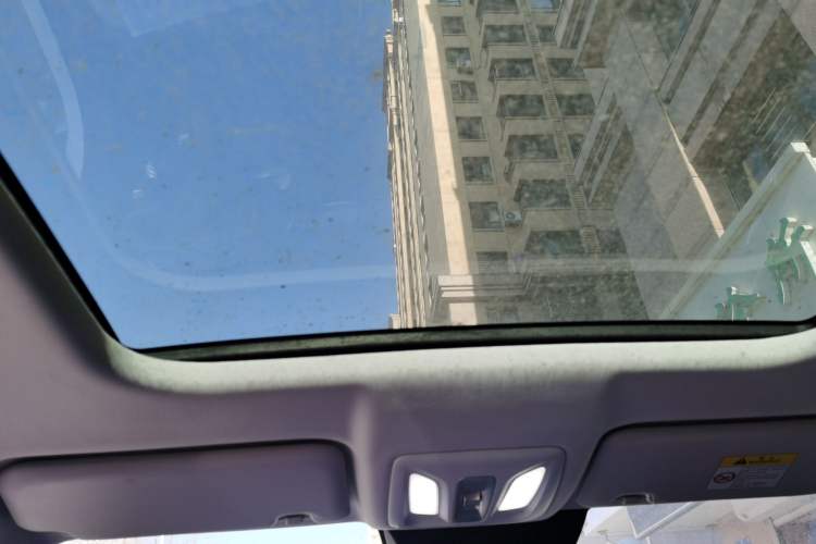 Used Oshan Z6 2022 Blue Whale 1.5T DCT Luxury Model