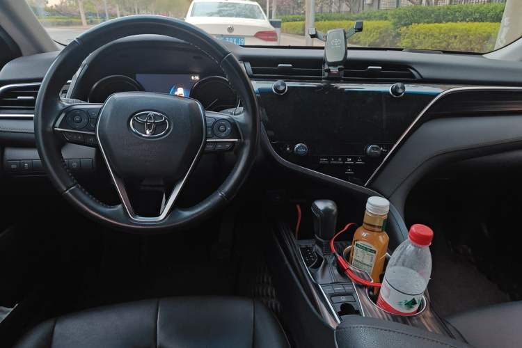 Used Toyota Camry 2019 Revised Version 2.5G Luxury Edition Center Console