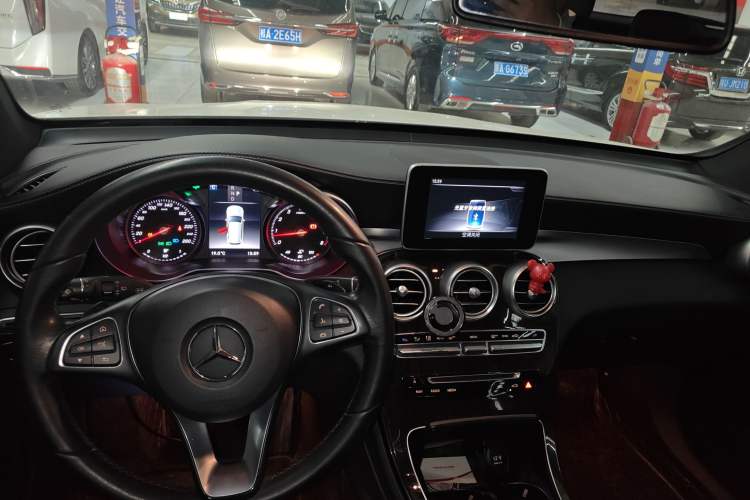 Used Mercedes-Benz GLC 2019 GLC 260 4MATIC Dynamic Edition