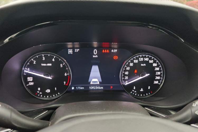 Used Buick Envision 2021 Encore Plus 652T Five-Seat All-Wheel-Drive Luxury Model
