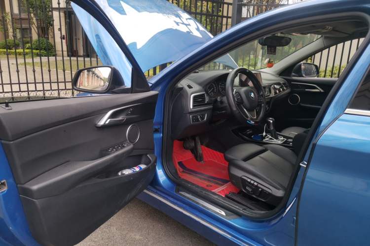 Used BMW 1 Series 2017 118i Design Package Model Driver Seat