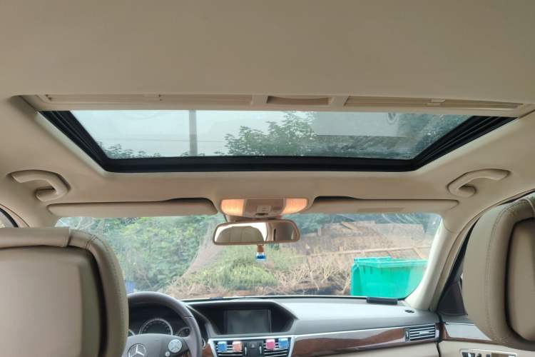 Used Mercedes-Benz E-Class 2010 E 260 L CGI Elegant Model