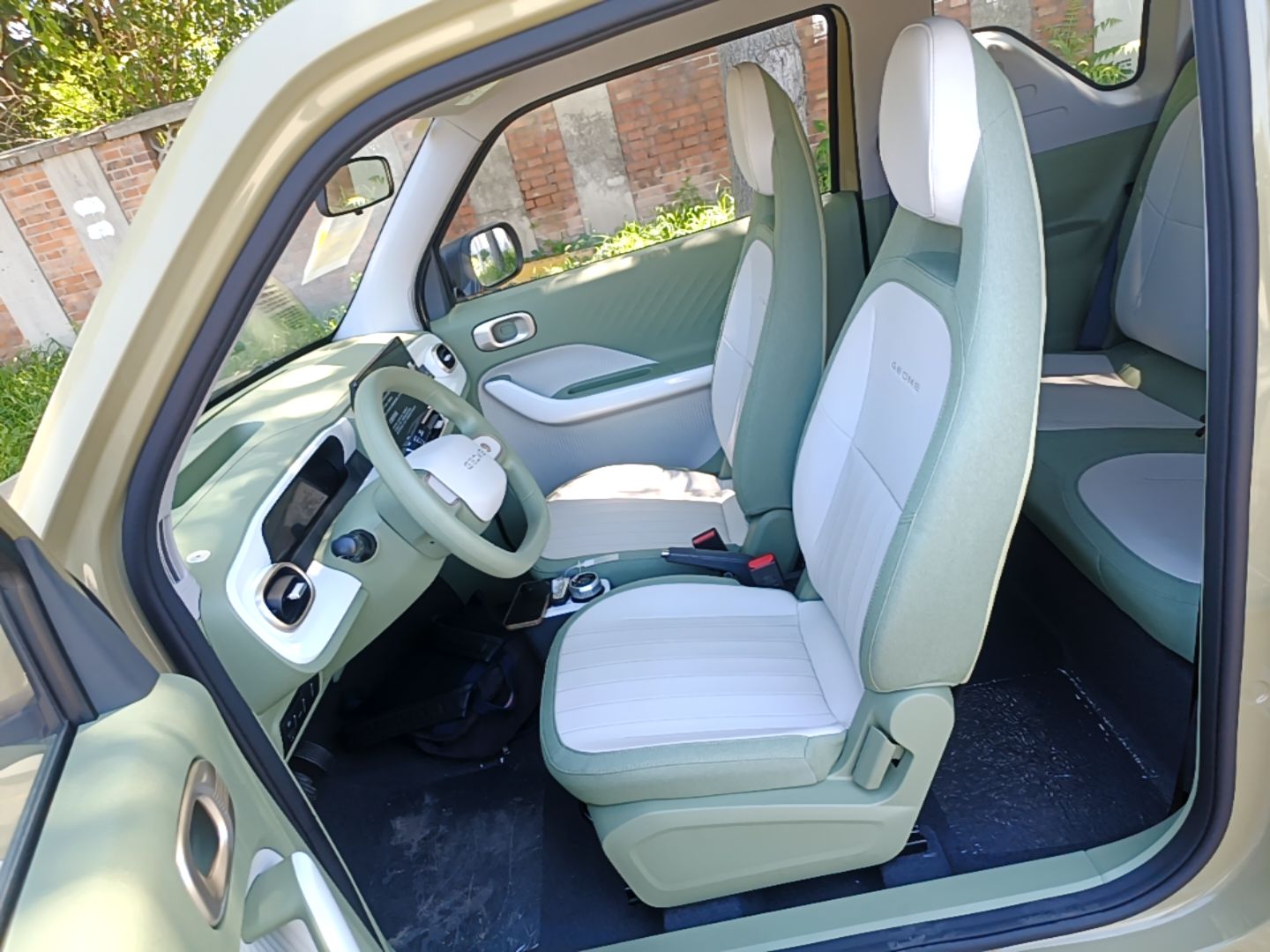Vordere Reihe im Auto