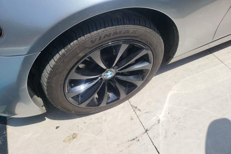 Used BMW 5 Series 2014 528Li Leading Model Left Front Wheel Hub