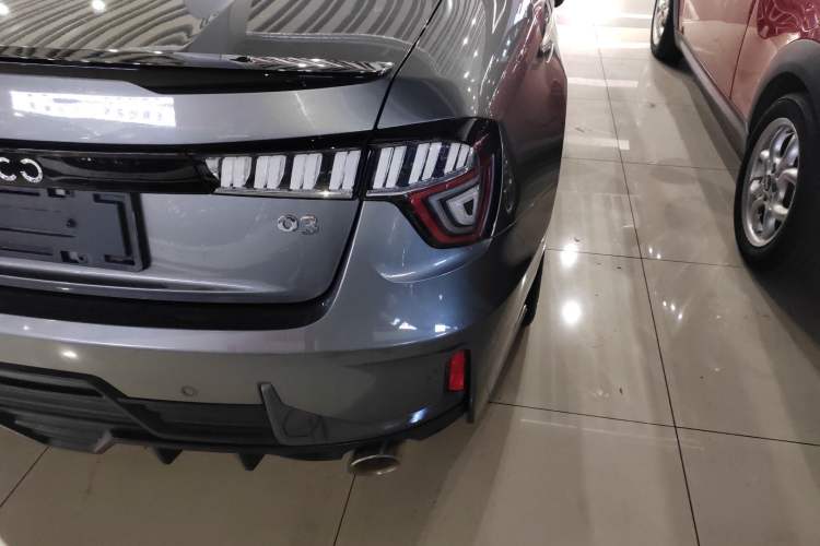 Used Lynk & Co 03 2022 2.0TD DCT JingPro Exterior 3