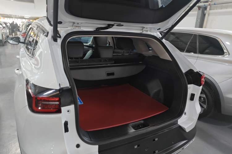 Used Dongfeng Aeolus Huge 2022 Mach Power 1.5T DareDrive Edition · Smart Trunk