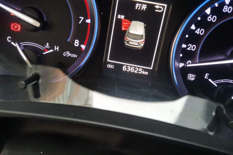 Used Toyota Highlander 2018 2.0T Four-Wheel Drive Prestige Version 7 Seats China V Emission Standard