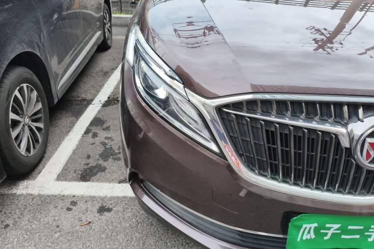 Used Buick GL8 2017 ES 28T Comfort Model China V Standard