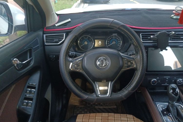 Used Dongfeng Fengon 580 2017 1.5T CVT Luxury Model
