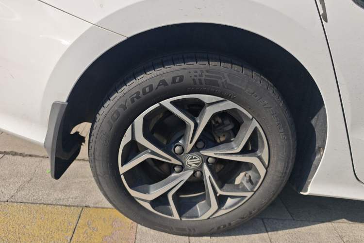 Used MG 5 2021 Revised Version 180 DVVT CVT Youth Luxury Edition