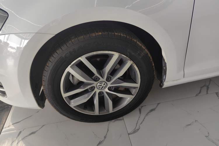 Used Volkswagen Golf 2016 230TSI Automatic Luxury Version
