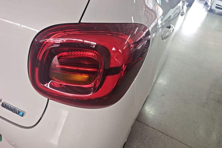 Used Wuling Hongguang MINIEV 2025 Four-Door Version Advanced Edition
