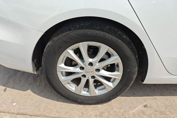 Used Roewe i5 2023 1.5L Manual Comfort Edition
