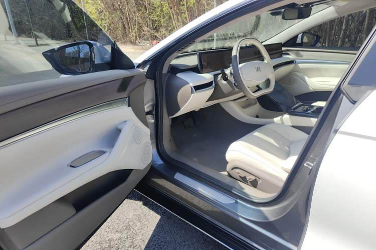 Used IM L7 2022 Pro Model Driver Seat