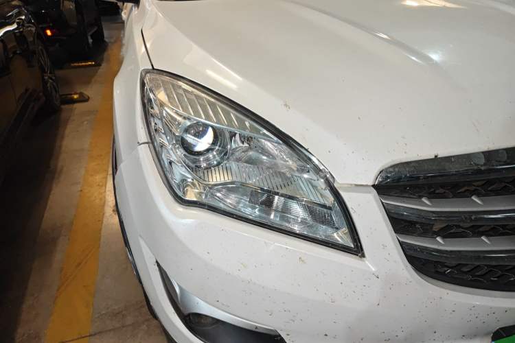 Used CHANGAN CS35 2016 1.6L Manual Luxury Model China IV Standard