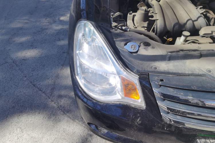 Used Nissan Sylphy 2012 Classic 1.6XE Automatic Comfort Edition Right Front Headlight