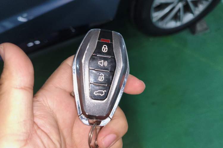 Used JETOUR X70 Coupe 2020 1.6T DCT Cool 7-Seater Vehicle Key