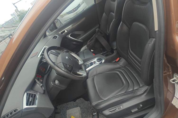 Used DS 6 2014 1.6T Luxury Edition THP160