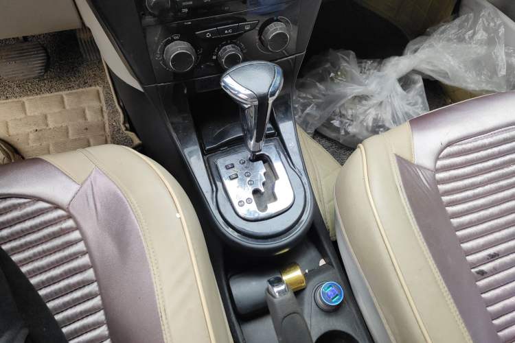 Used Citroen C-Quatre 2012 Sedan 1.6L Automatic Prestige Model Gear Lever