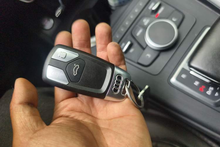 Used Audi A4L 2017 40 TFSI Ambition Edition