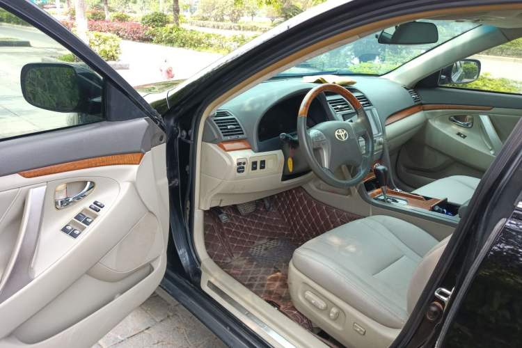 Used Toyota Camry 2011 240G Luxury Anniversary Edition Driver Seat