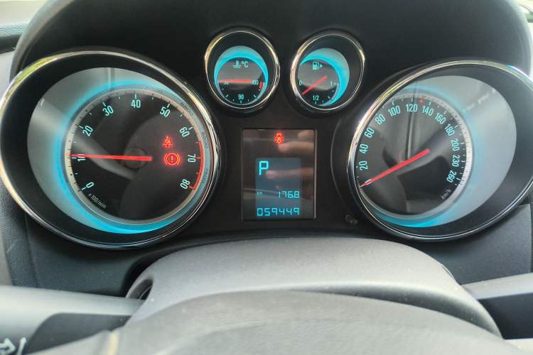 Used Buick GT 2010 XT 1.6L Automatic Fashion Edition