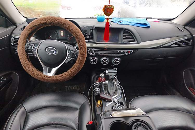 Used GAC Trumpchi GA6 2015 1.8T DCT Luxury Navigation Model Center Console