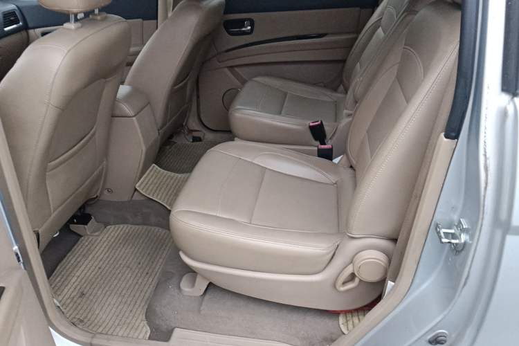 Used Wuling Hongguang 2014 1.5L S Luxury Model
