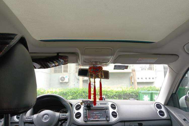 Used Volkswagen Tiguan 2015 1.8TSI Automatic Two-Wheel Drive Luxury Model Headliner