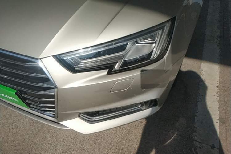 Used Audi A4L 2019 40 TFSI Ambition China VI
