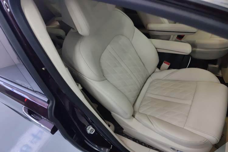 Used Buick GL8 2022 Avenir Aivia Six-Seat Deluxe Edition