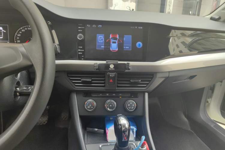 Used Volkswagen Bora 2019 1.5L Automatic Fashion Model Audio And AC Panel