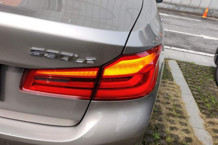 Used BMW 5 Series New Energy 2019 Updated Version 530Le Luxury Package Right Rear Taillight