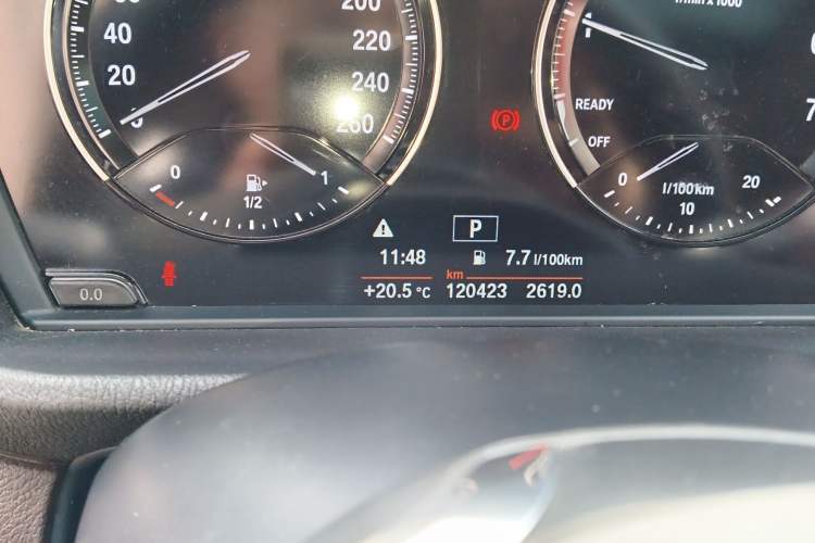 Used BMW X1 2019 sDrive18Li Premium Edition Odometer Close Up