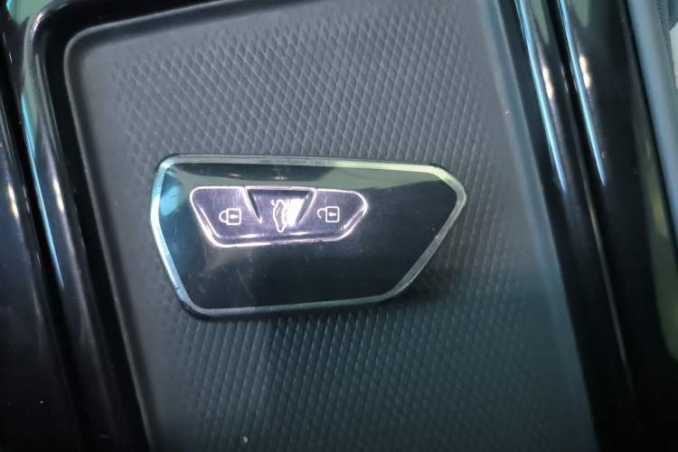 Used Volkswagen ID.4 CROZZ 2022 Long-Range PURE+ Edition
