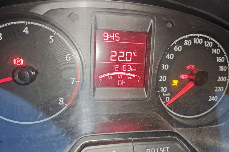 Used Jetta VA3 2019 1.5L Manual Entry-Level Version Odometer Close Up