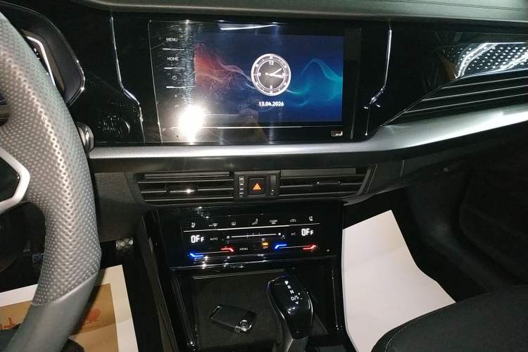 Used Volkswagen Passat 2024 380TSI Dragon Edition Audio And AC Panel