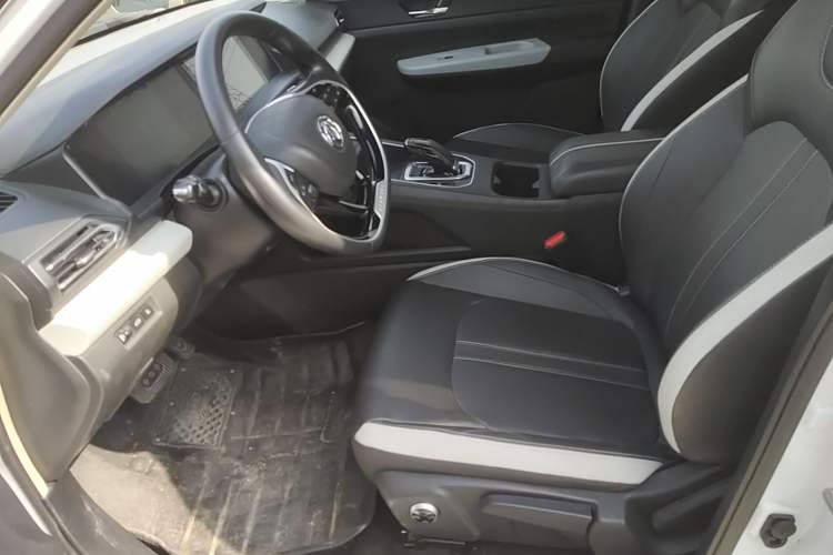 Used Dongfeng Aeolus E70 2021 Revised Version 2 360H Battery-Swap Edition Left Front Seat