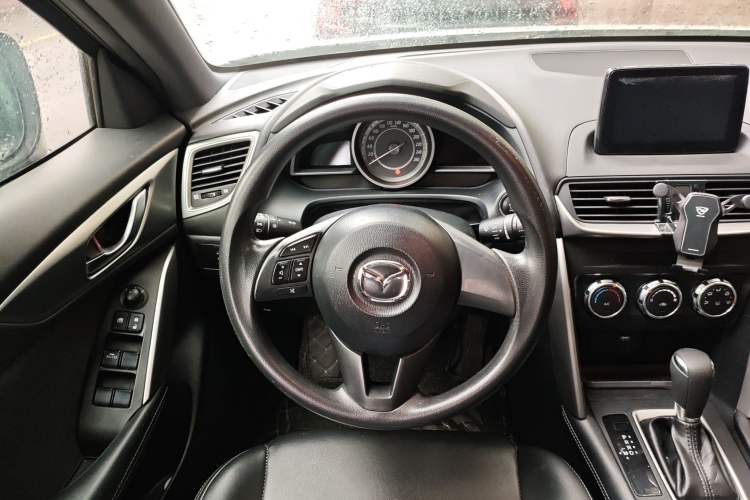 Used Mazda CX-4 2016 2.0L Automatic 2WD Blue Sky Dynamic Edition
