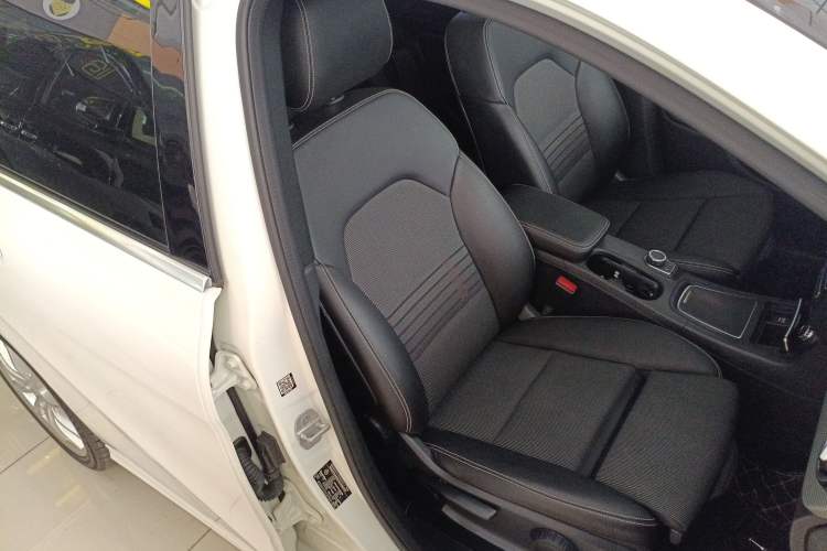 Used Mercedes-Benz B-Class 2015 B 200 Sport Edition