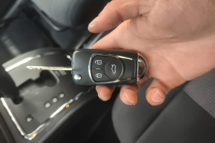 Used Jeep Compass 2012 2.4L four-wheel-drive sport version
