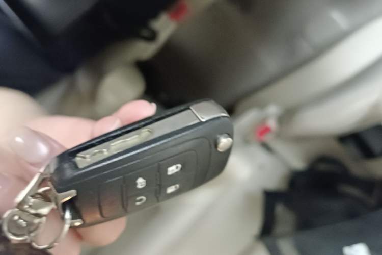 Used Buick GL8 2018 28T Luxury Model China VI Standard Vehicle Key