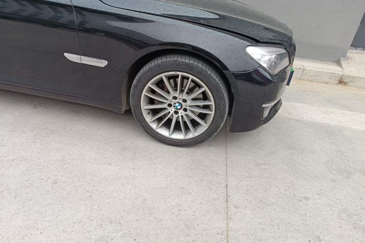 Used BMW 7 Series 2013 740Li Leading Model Right Front Wheel Hub