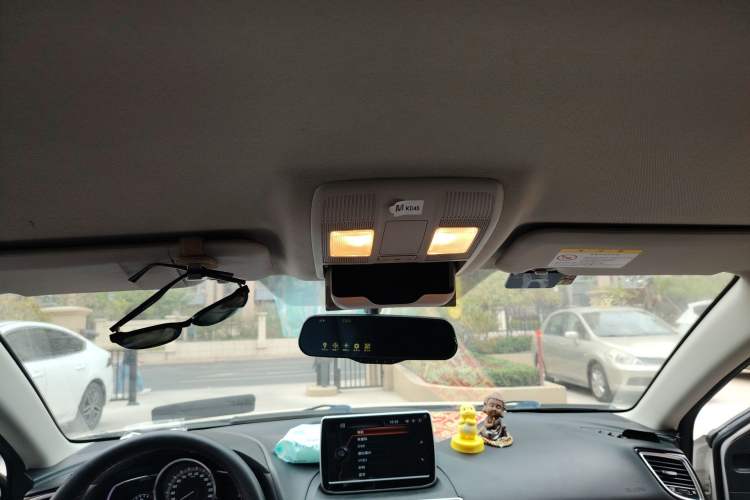 Used Mazda 3 Axela 2016 Sedan 1.5L Automatic Comfort Model Headliner