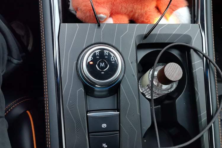 Used Ford Explorer 2024 2.3T EcoBoost Kunlun Peak Edition 7-Seater
