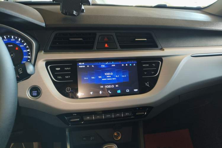 Used Geely Auto Vision X3 2019 Upgraded Model 1.5L CVT Prestige Version
