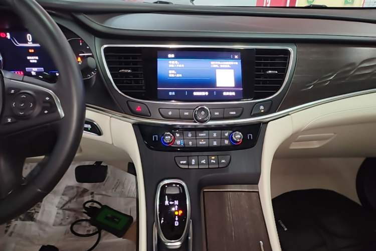 Used Buick LaCrosse 2022 Avenir Avia First Edition
